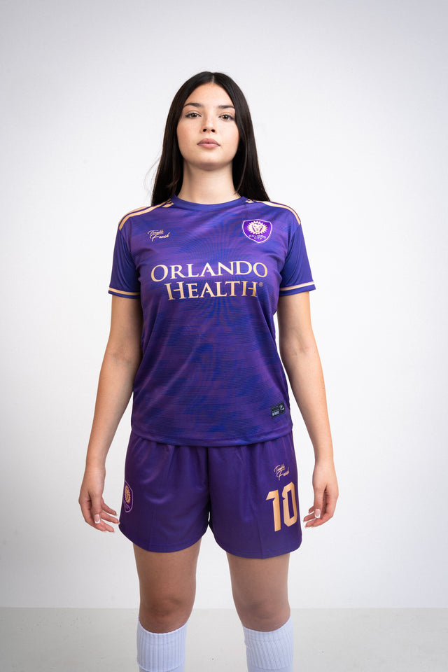 Uniforme de fútbol personalizado Terrible Fresh en movimiento