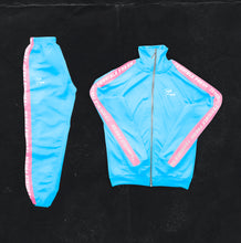 Cargar imagen en el visor de la galería, Conjunto Completo &#39;&#39;Light Blue&#39;&#39; Old Class