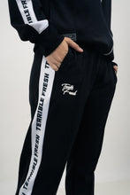 Cargar imagen en el visor de la galería, Conjunto¨Terrible Fresh¨ Originals - Girl